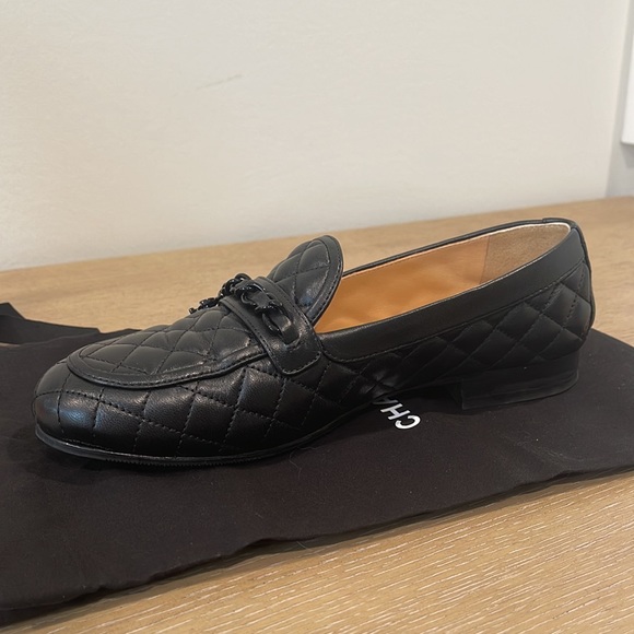 Chanel 22C lambskin loafer/moccasins in black size 38.5 - Picture 6 of 11